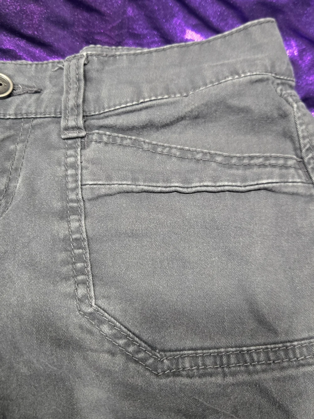 UNIONBAY Gray Scalloped-Hem Denim Shorts